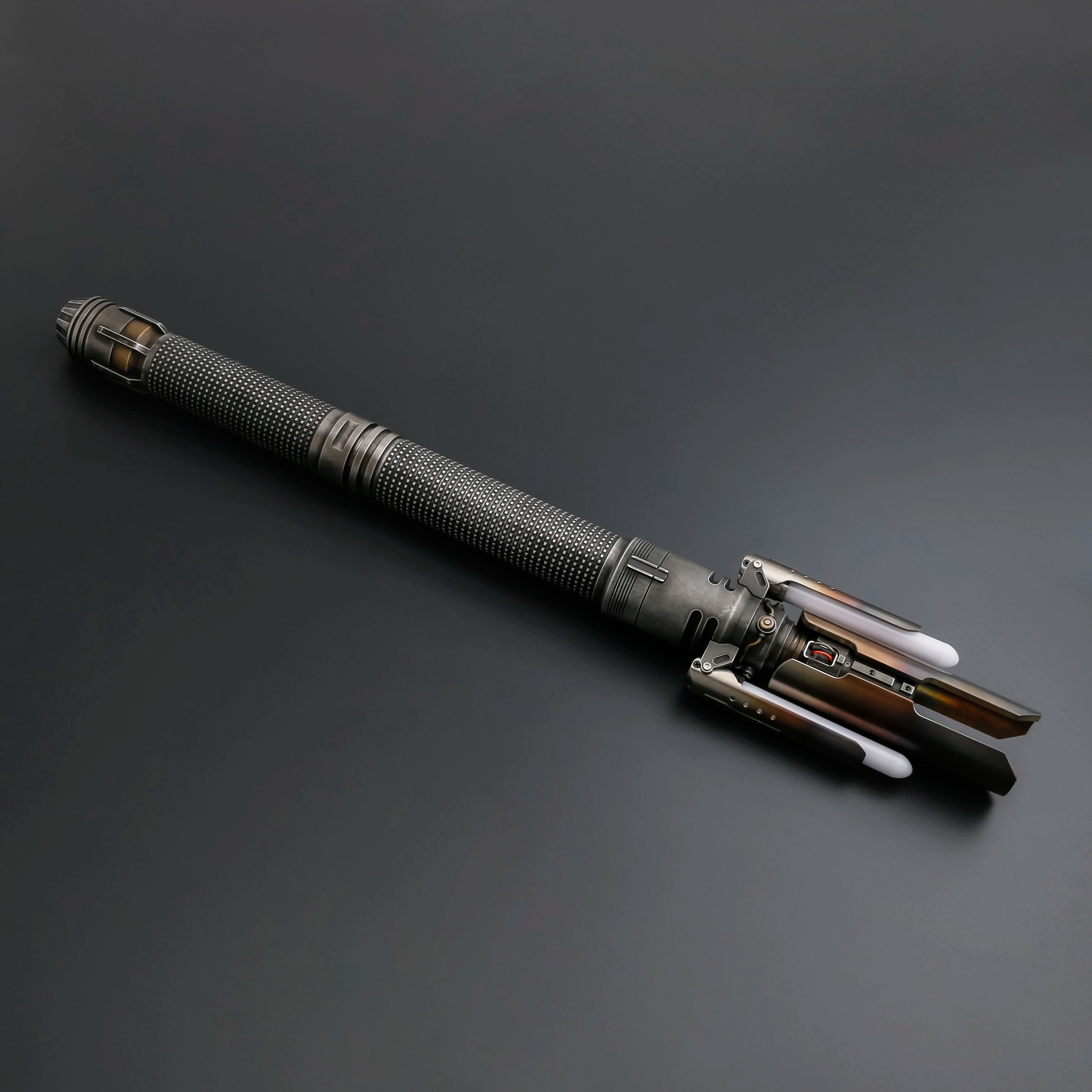 Cal Kestis Crossguard Weathered