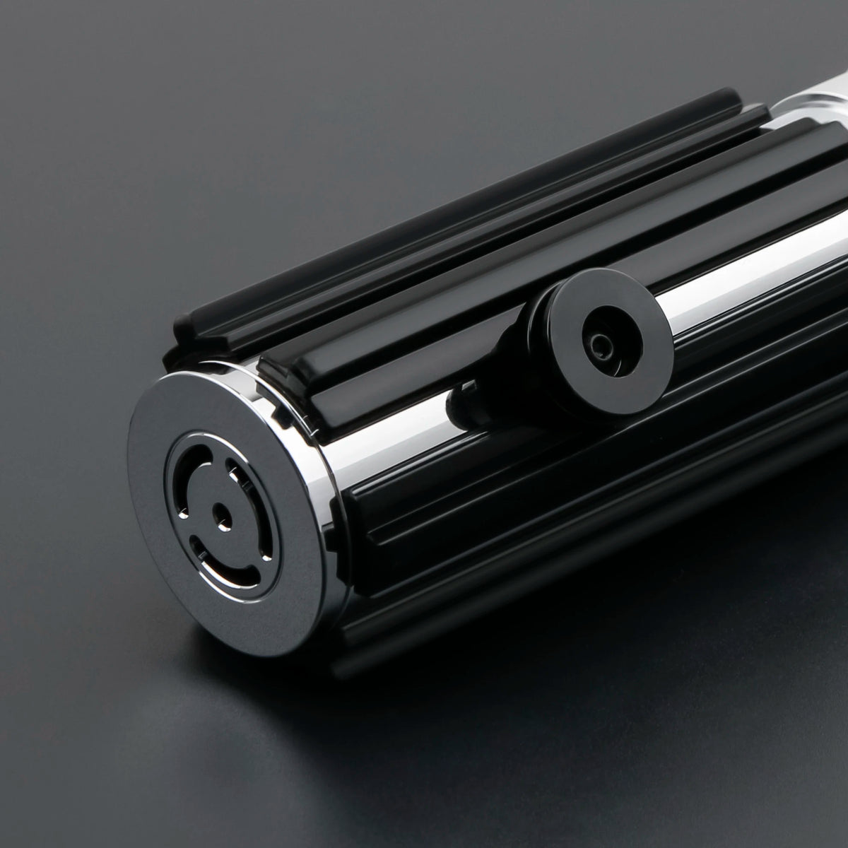 Close-up of the Anakin EP3 SE cap pommel detail